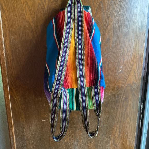 Serape pull string backpack - Picture 4 of 5